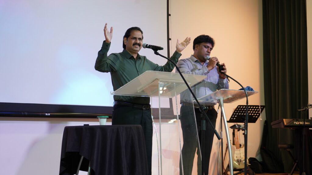 Speaker Rev. Dr.Raja Prabhakaran delivering the word of God at Day 1 of Festival of Peace and Blessings.
